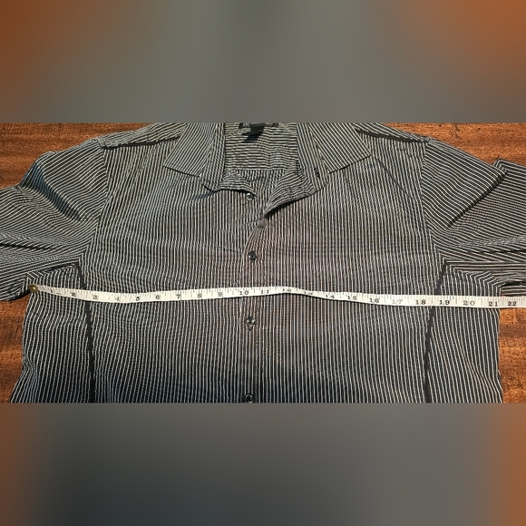 INC International Concepts Men’s Button Down Dress Shirt Black White Pinstripe M - Picture 11 of 12